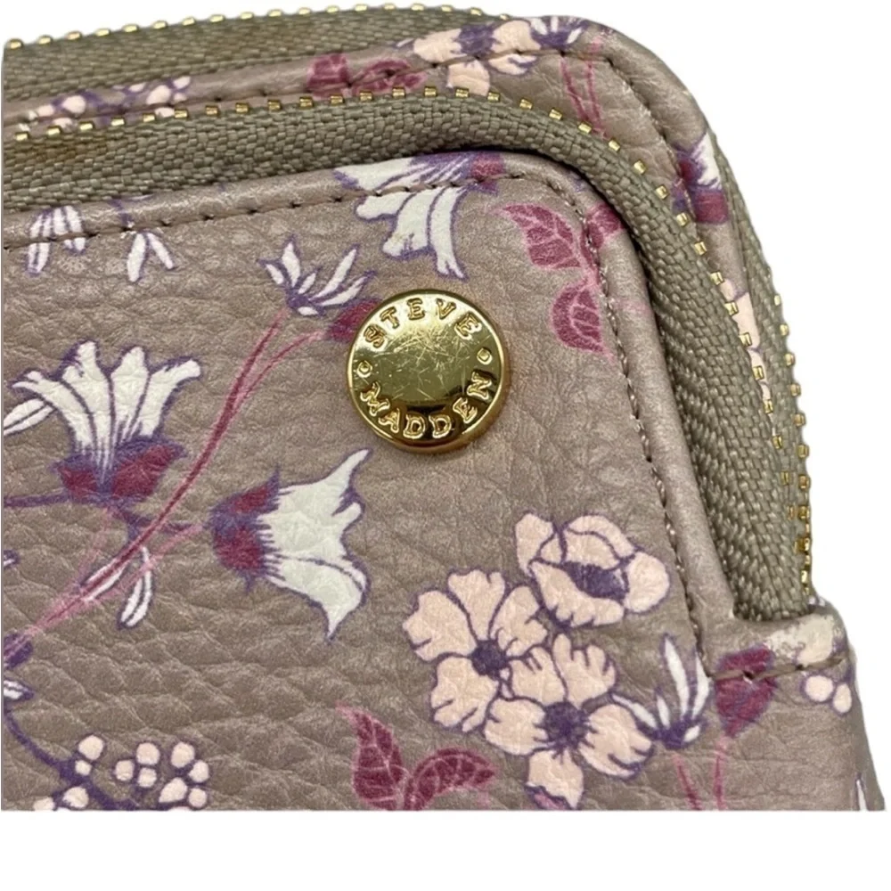 Steve Madden Wristlet floral gold zipper logo tan pink cottage garden cowgirl